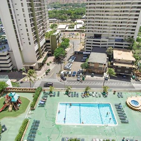 Ke Aloha Suite At The Waikiki Banyan Honolulu Exterior photo
