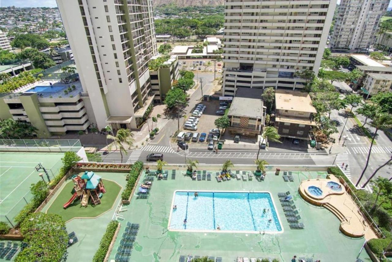 Ke Aloha Suite At The Waikiki Banyan Honolulu Exterior photo