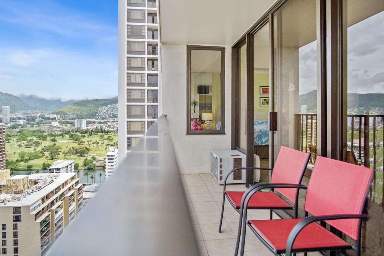Ke Aloha Suite At The Waikiki Banyan Honolulu Exterior photo